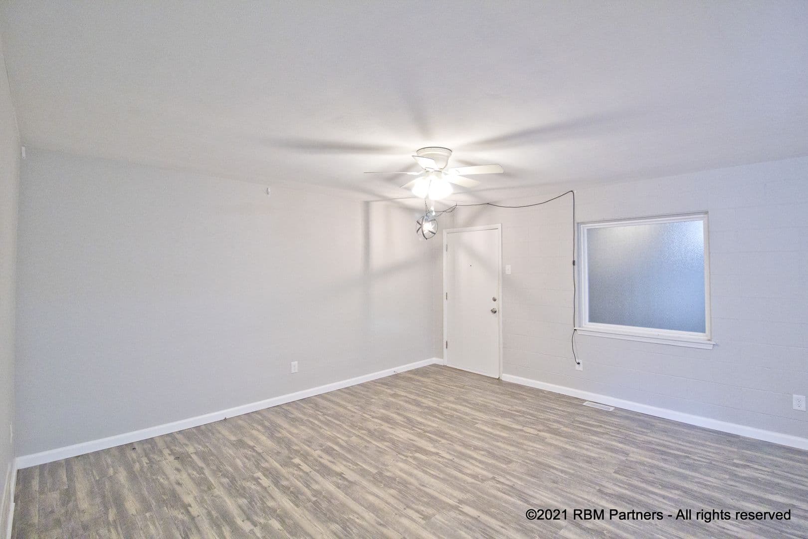 Edwardsville Apartment: 518 Hillsboro Ave