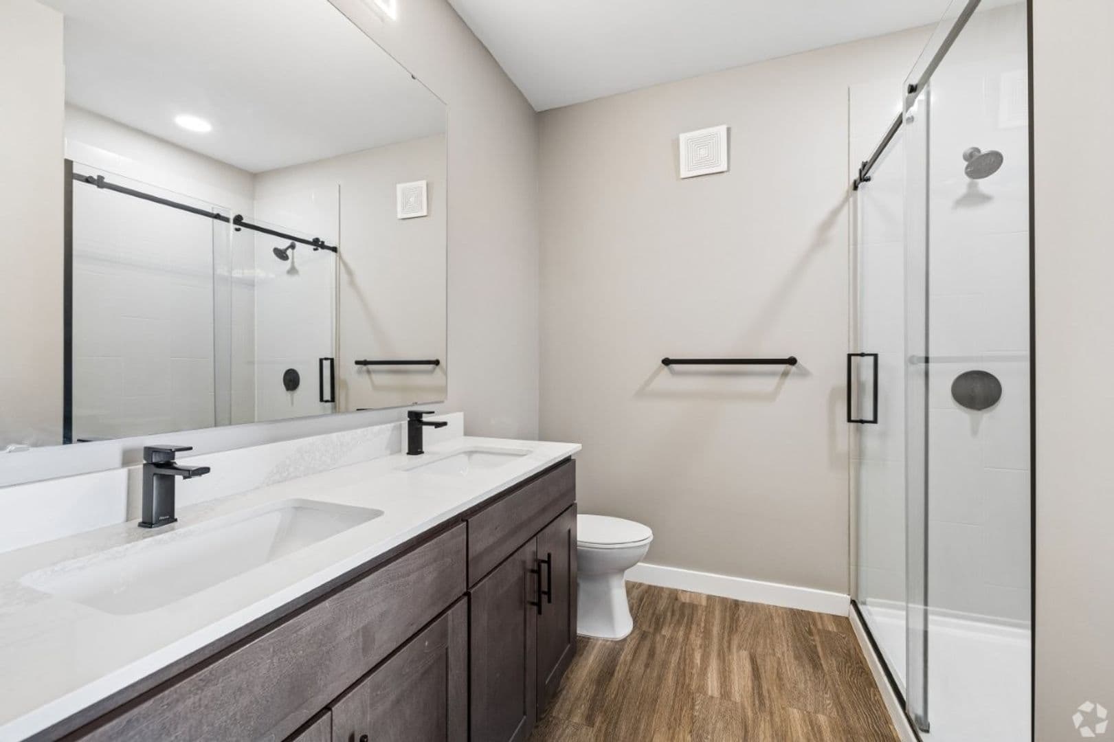 St Louis Apartment: 299 DeBaliviere Ave