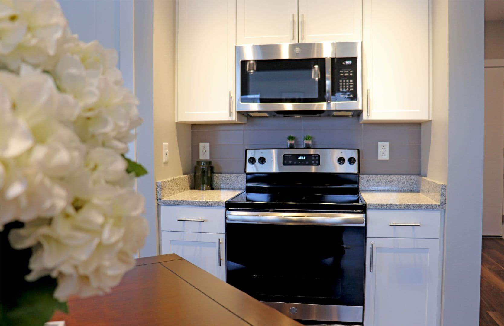 Edwardsville Apartment: 1010 Enclave Boulevard