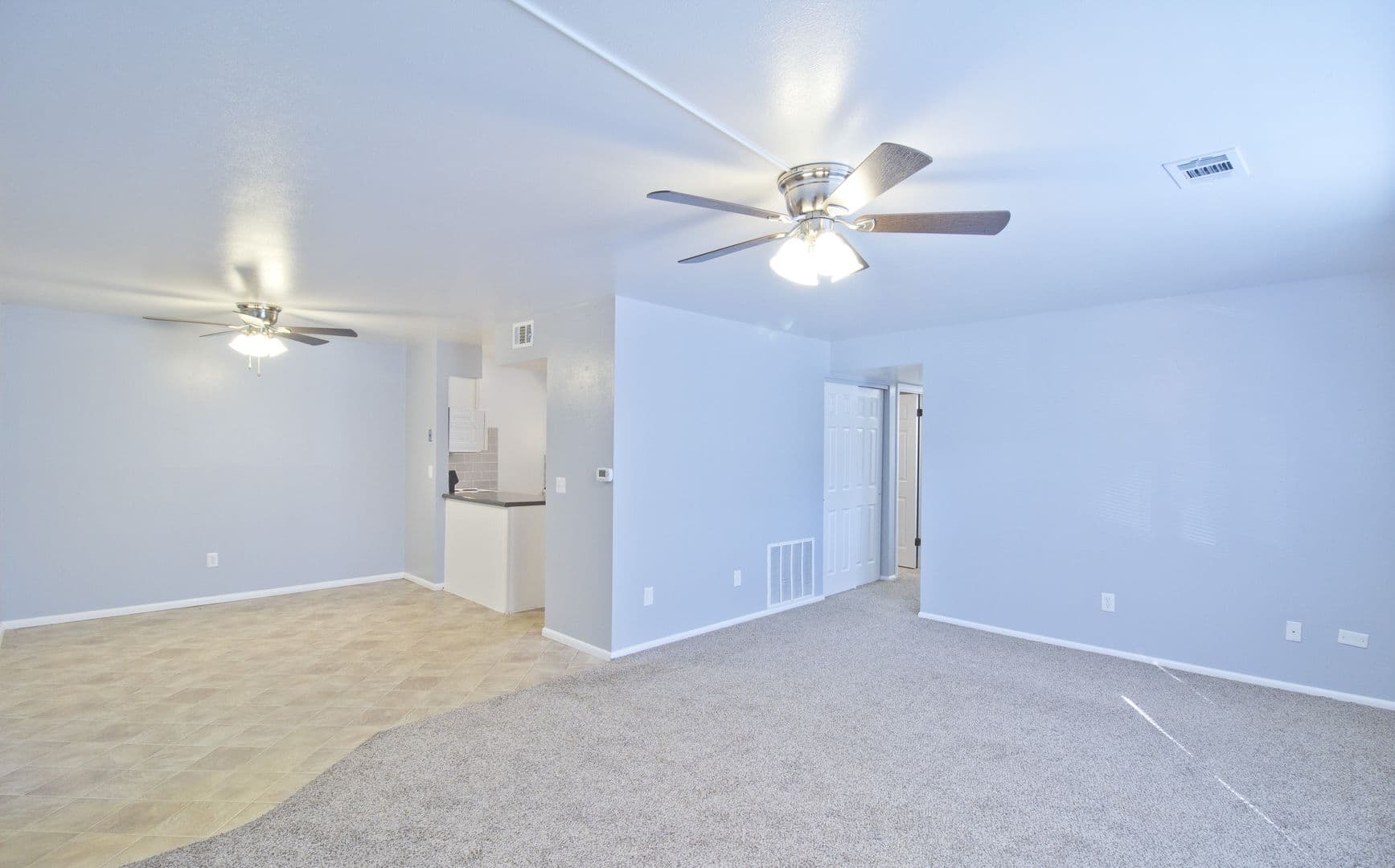 Edwardsville Apartment: 30 Devon Ct