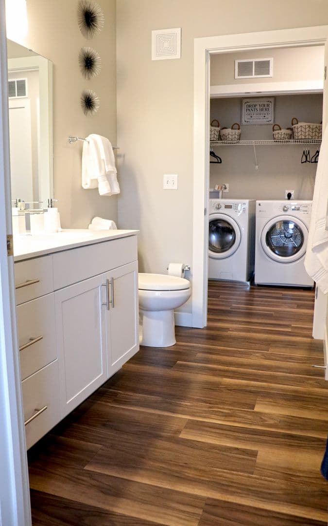 Edwardsville Apartment: 1010 Enclave Boulevard