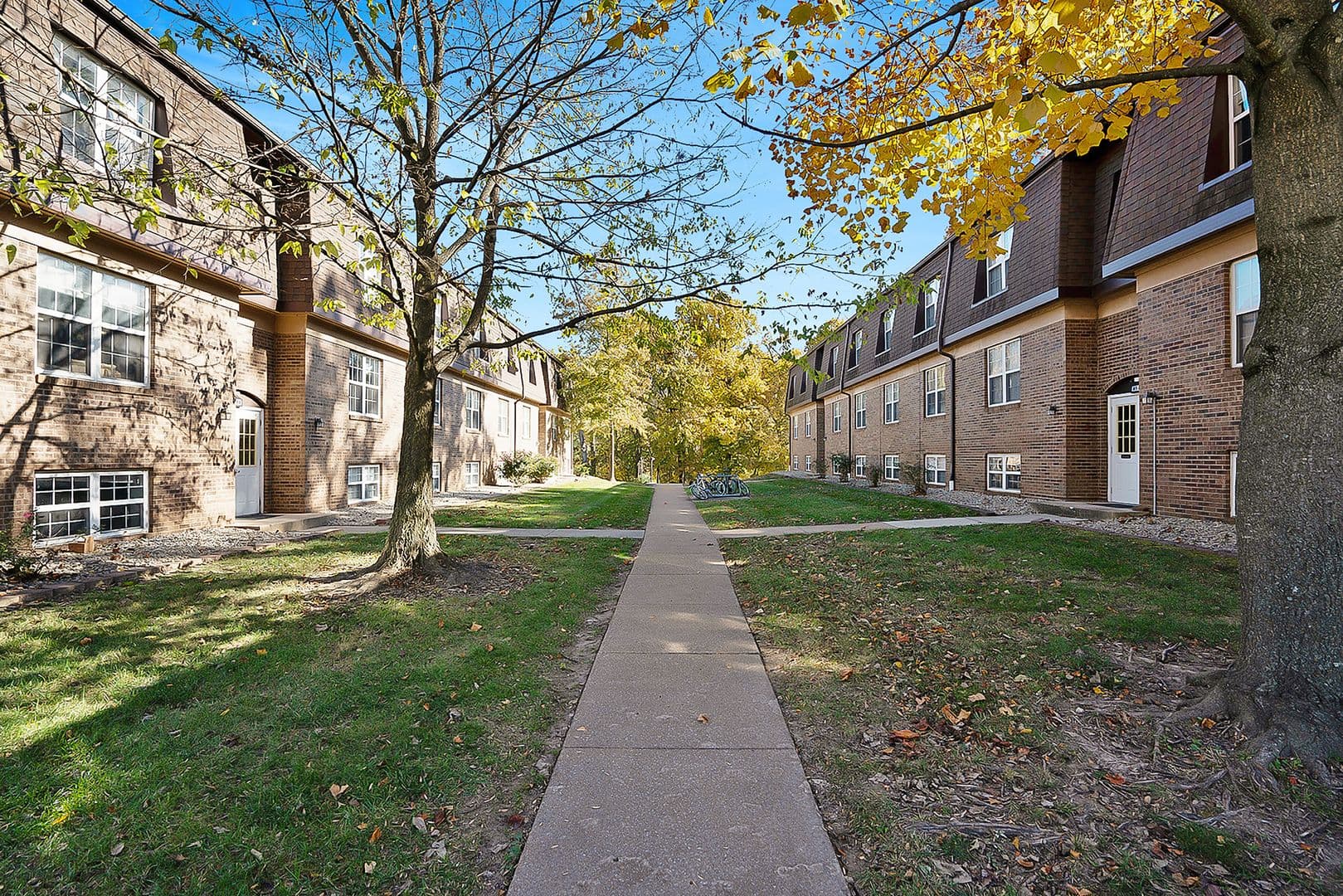 Edwardsville Apartment: 400-424 West Union St