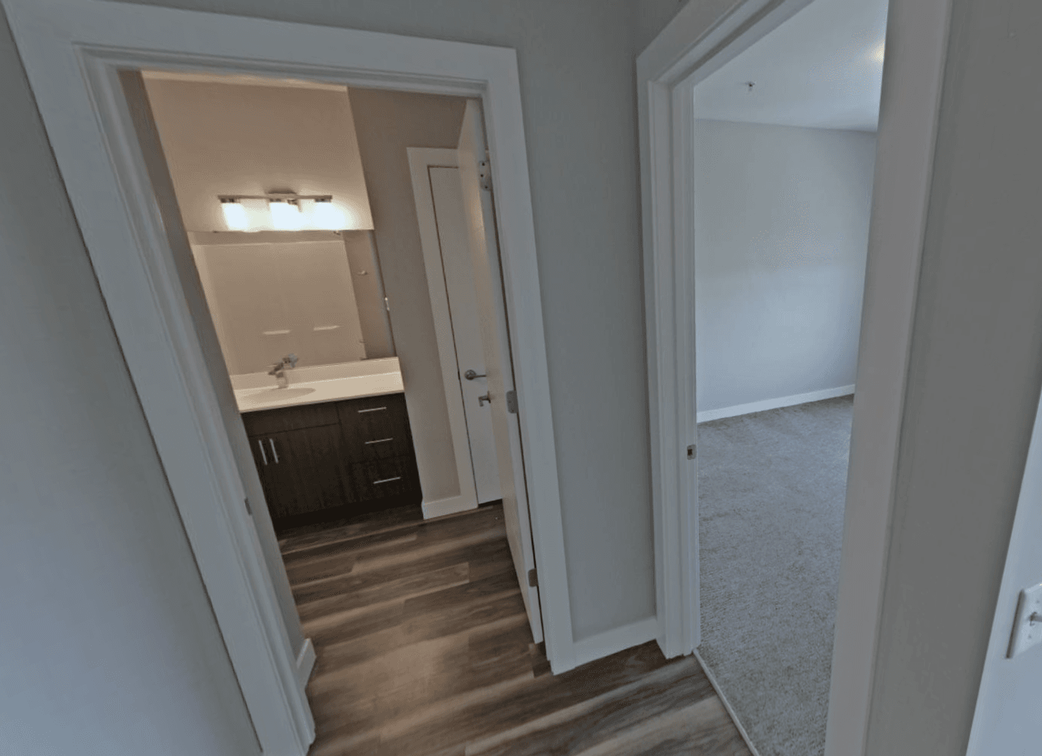 Edwardsville Apartment: 1010 Enclave Boulevard