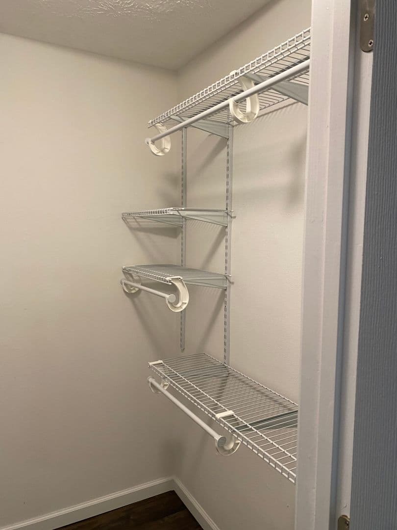 Edwardsville Apartment: 89 Devon Ct