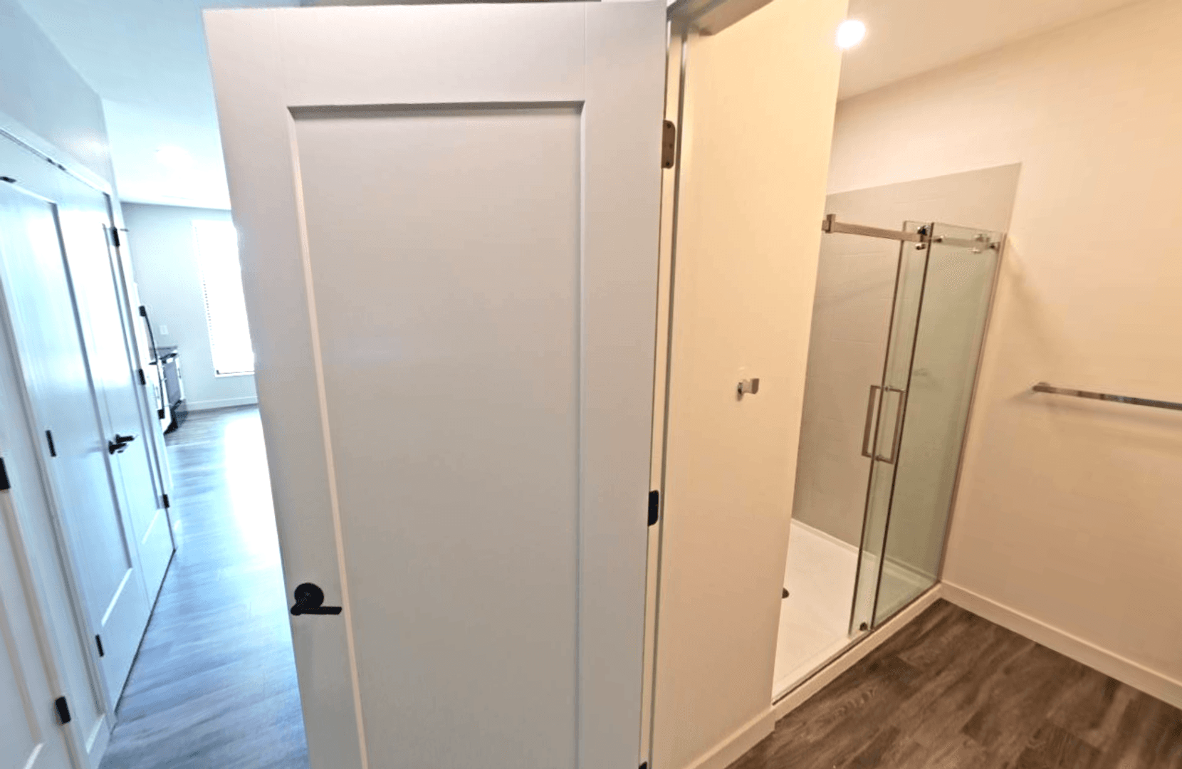 St Louis Apartment: 299 DeBaliviere Ave