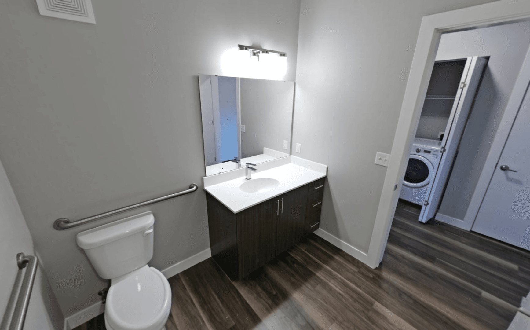 Edwardsville Apartment: 1010 Enclave Boulevard