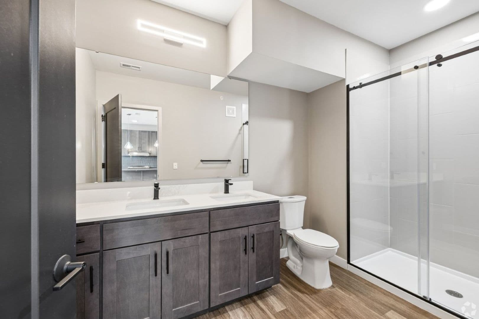 St Louis Apartment: 299 DeBaliviere Ave