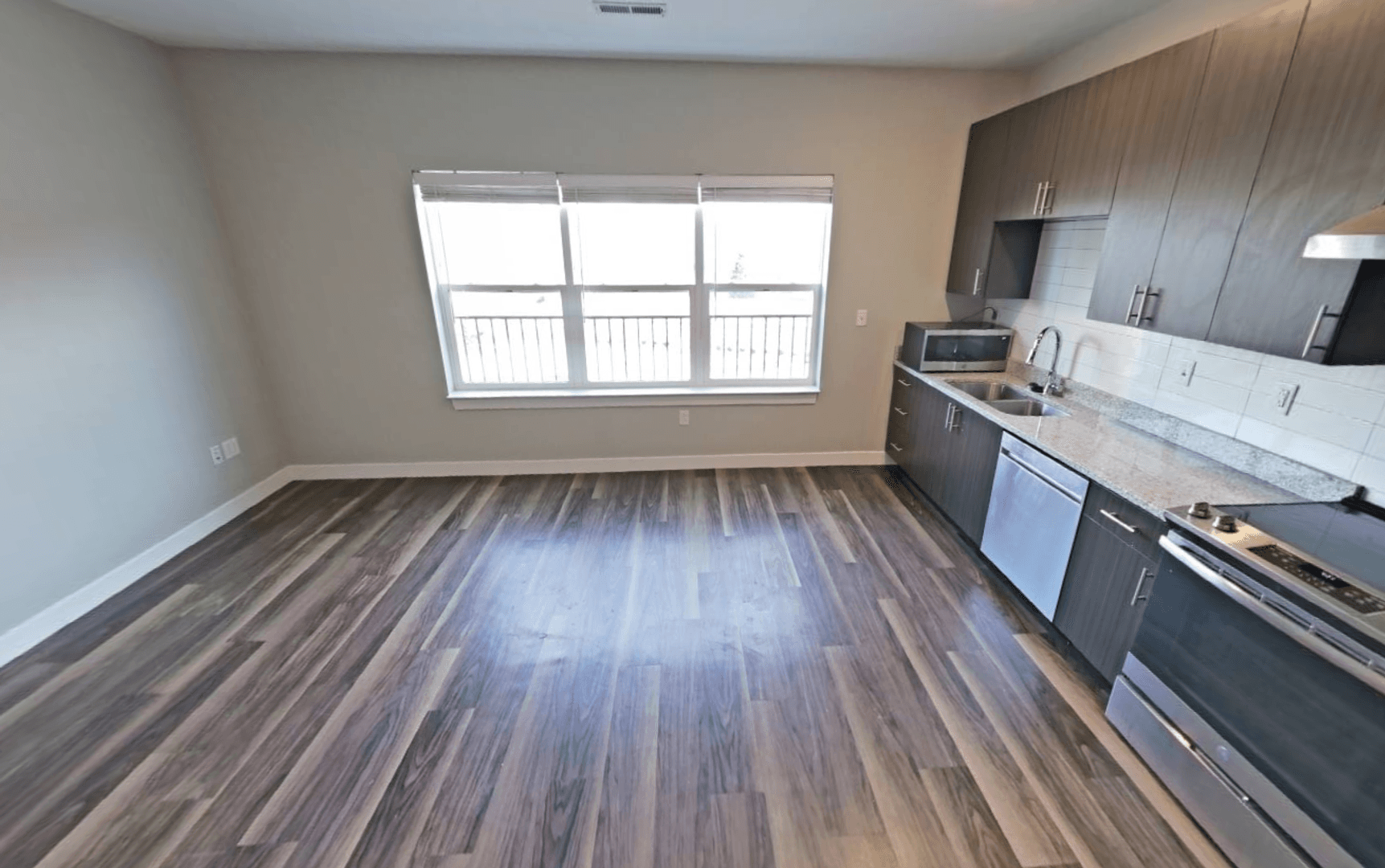 Edwardsville Apartment: 1010 Enclave Boulevard