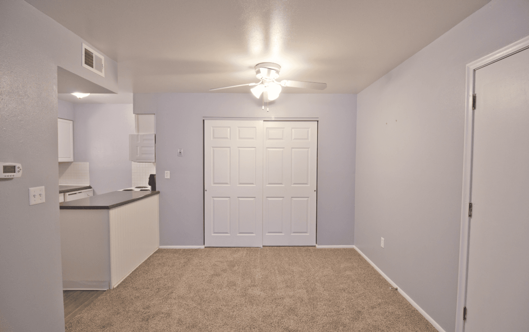 Edwardsville Apartment: 30 Devon Ct