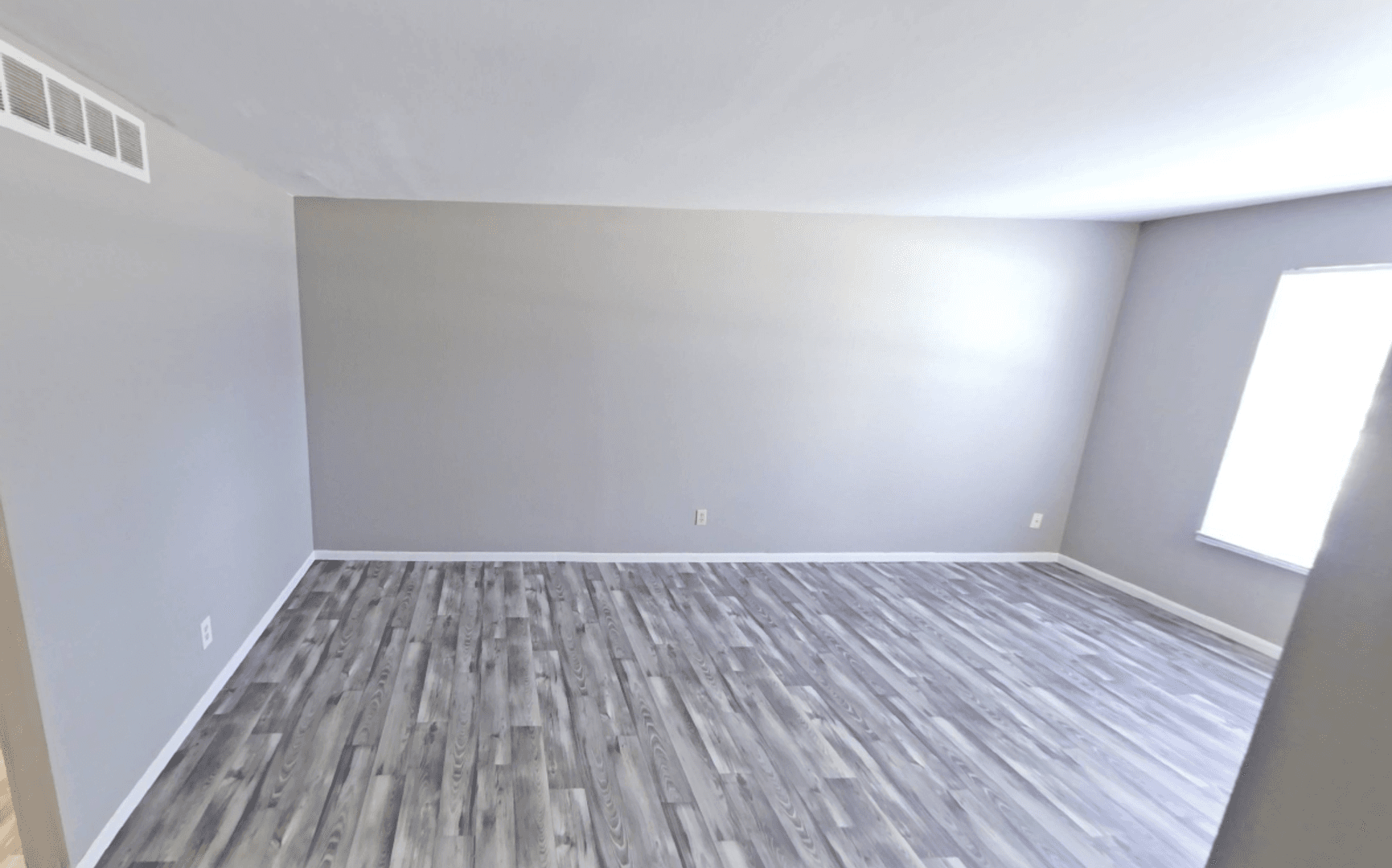Hazelwood Apartment: 240 Chez Vant Ct.
