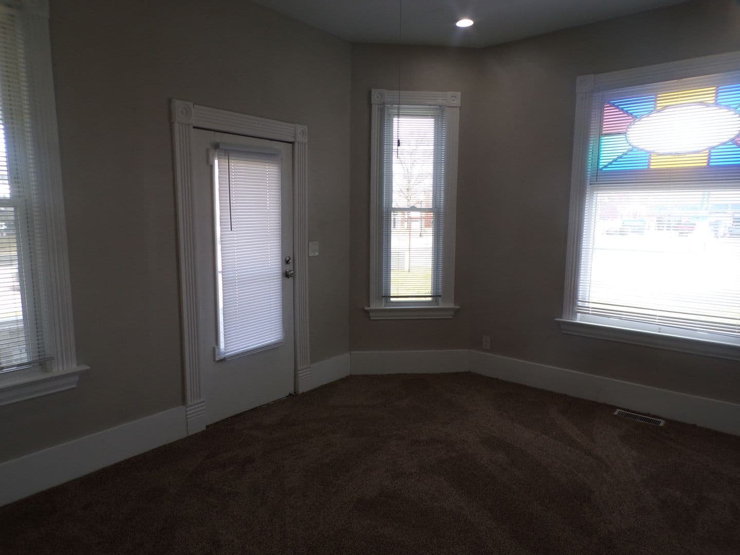 Edwardsville Apartment: 505 N Main St