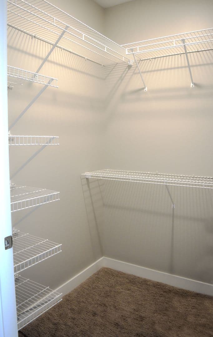 Edwardsville Apartment: 1010 Enclave Boulevard