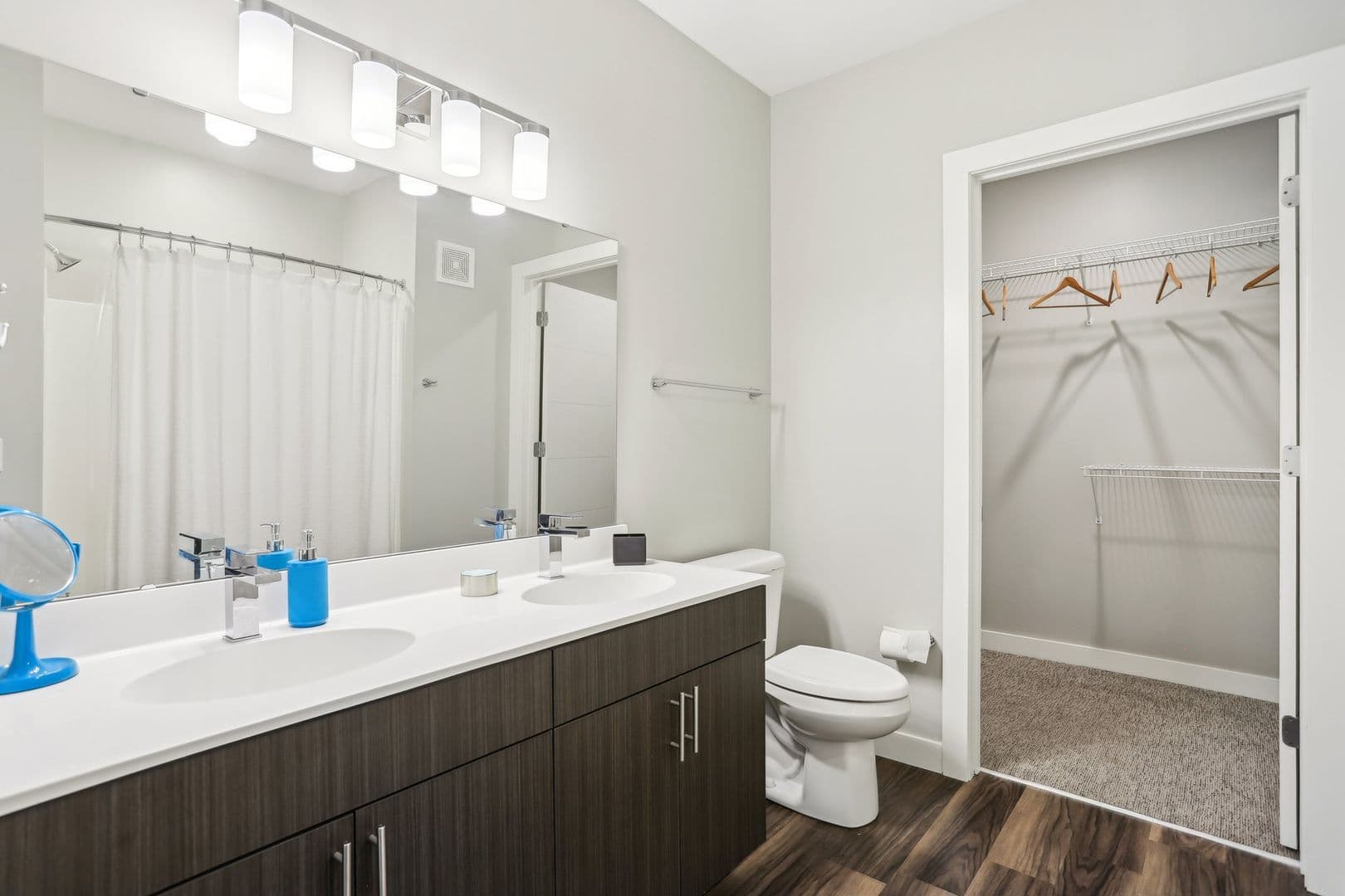 Edwardsville Apartment: 1010 Enclave Boulevard