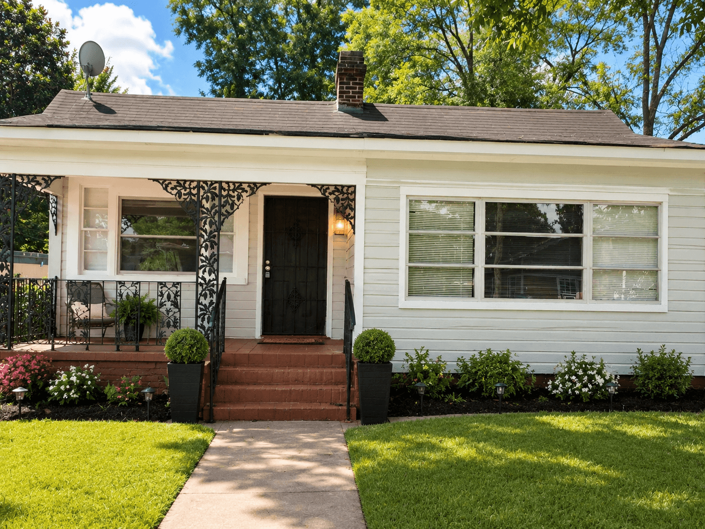 Fairfield House: 605 Jerry D Coleman Street