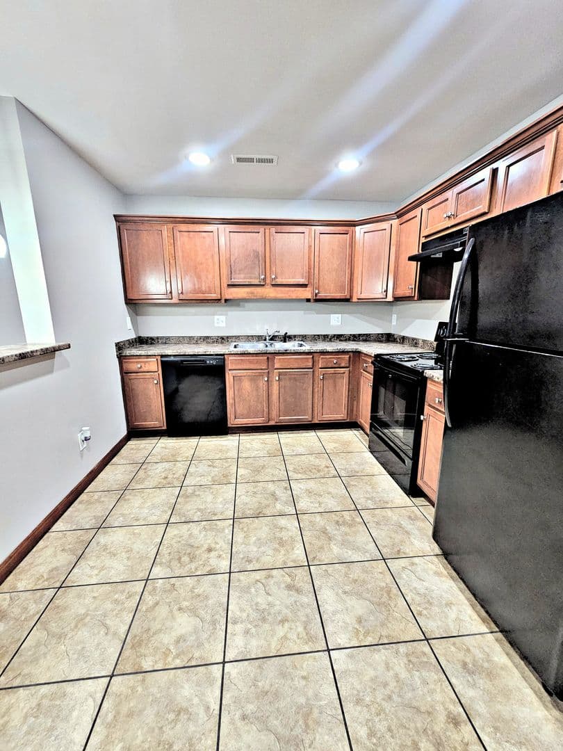 Decatur Apartment: Gaslight Court SW