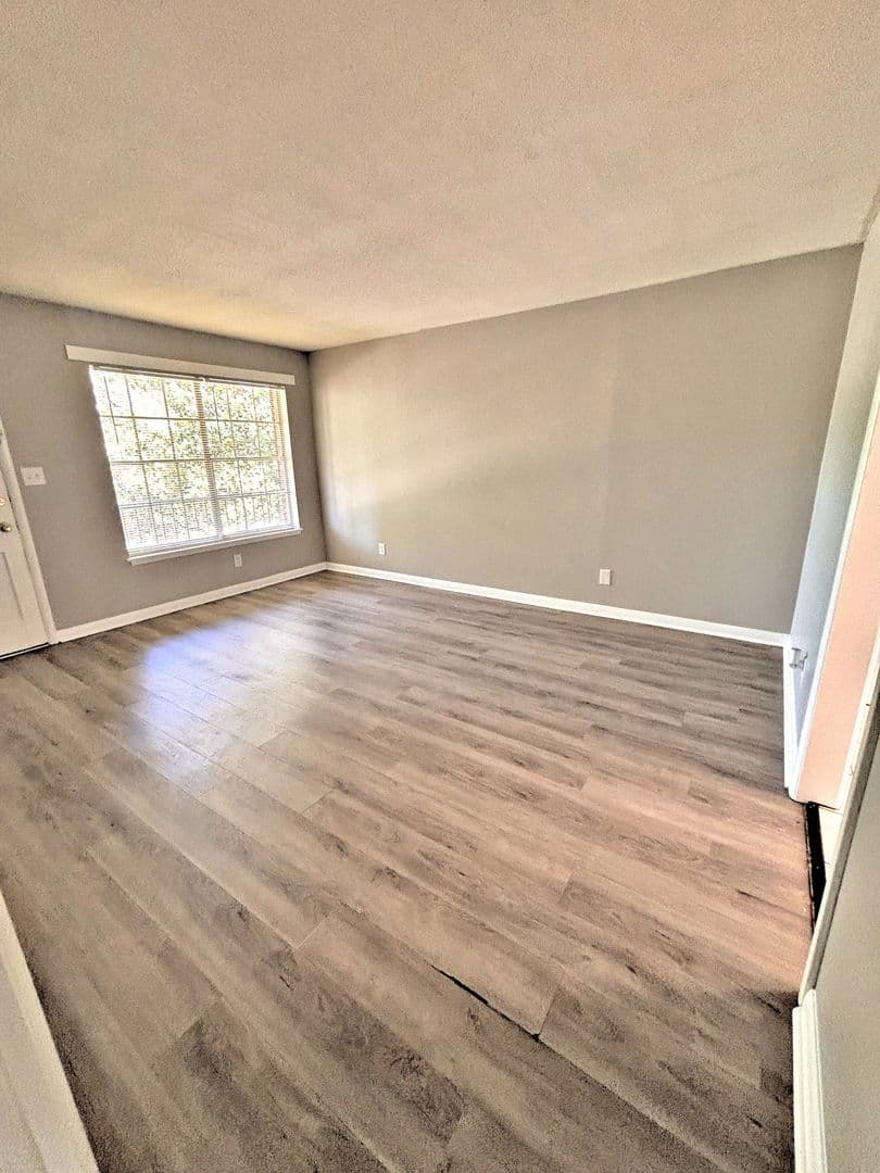 Decatur Apartment: 1213 - 1221 North Street SE
