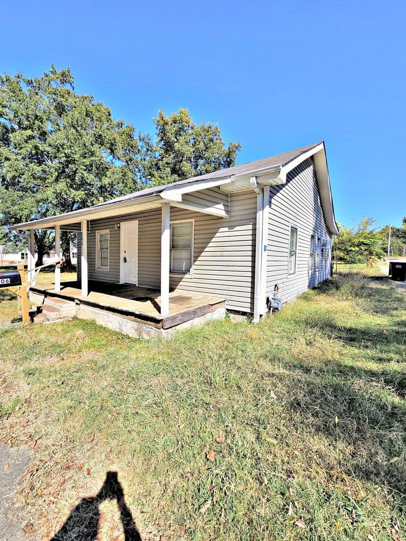 Decatur Apartment: Multiple Addresses
