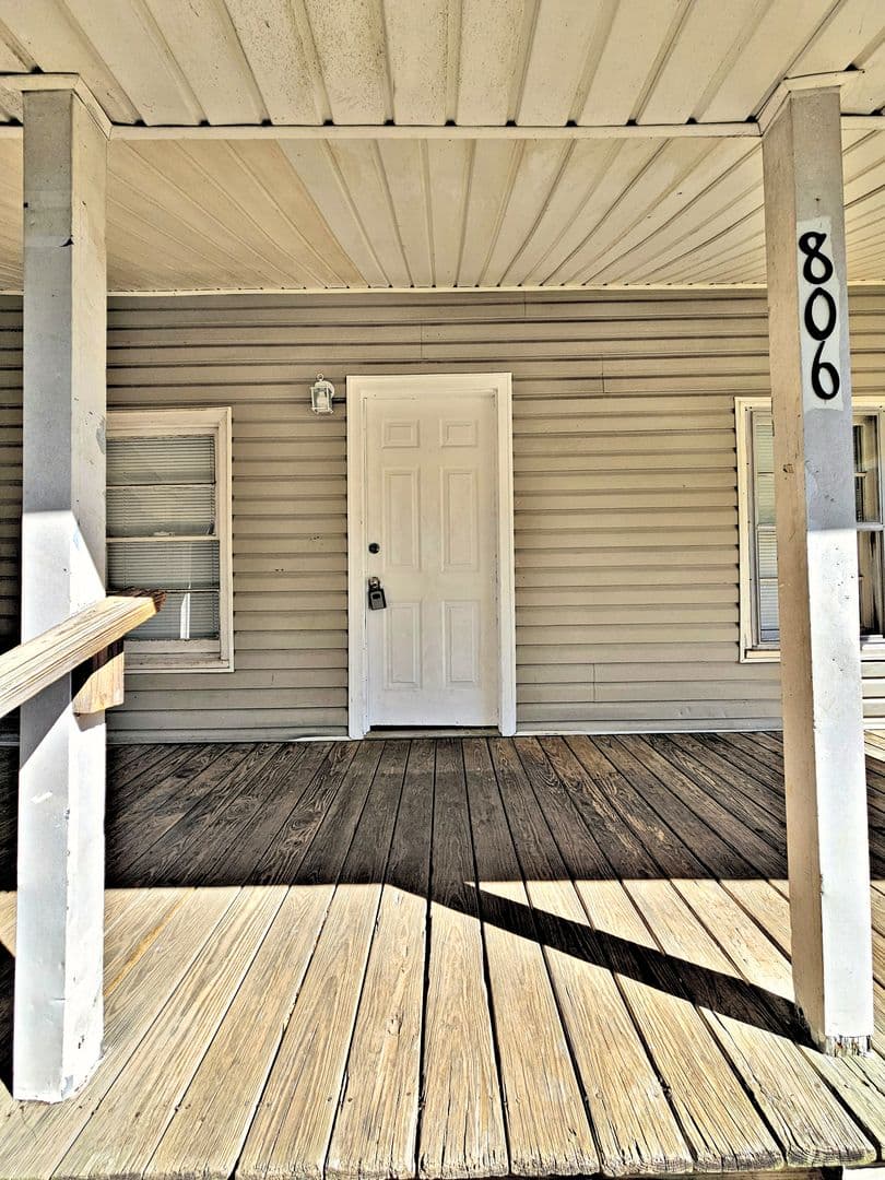 Decatur Apartment: Multiple Addresses
