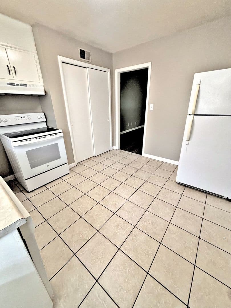 Decatur Apartment: 1213 - 1221 North Street SE
