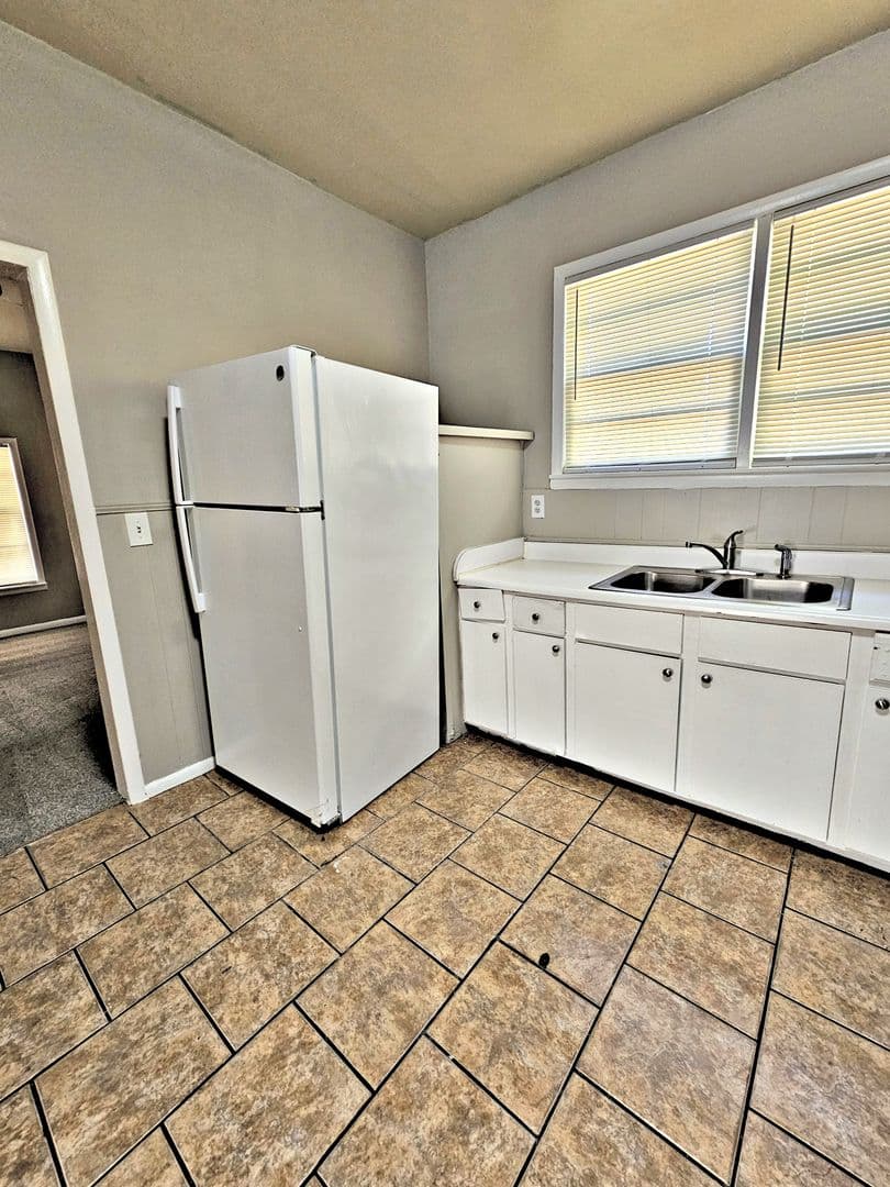 Decatur Apartment: Multiple Addresses