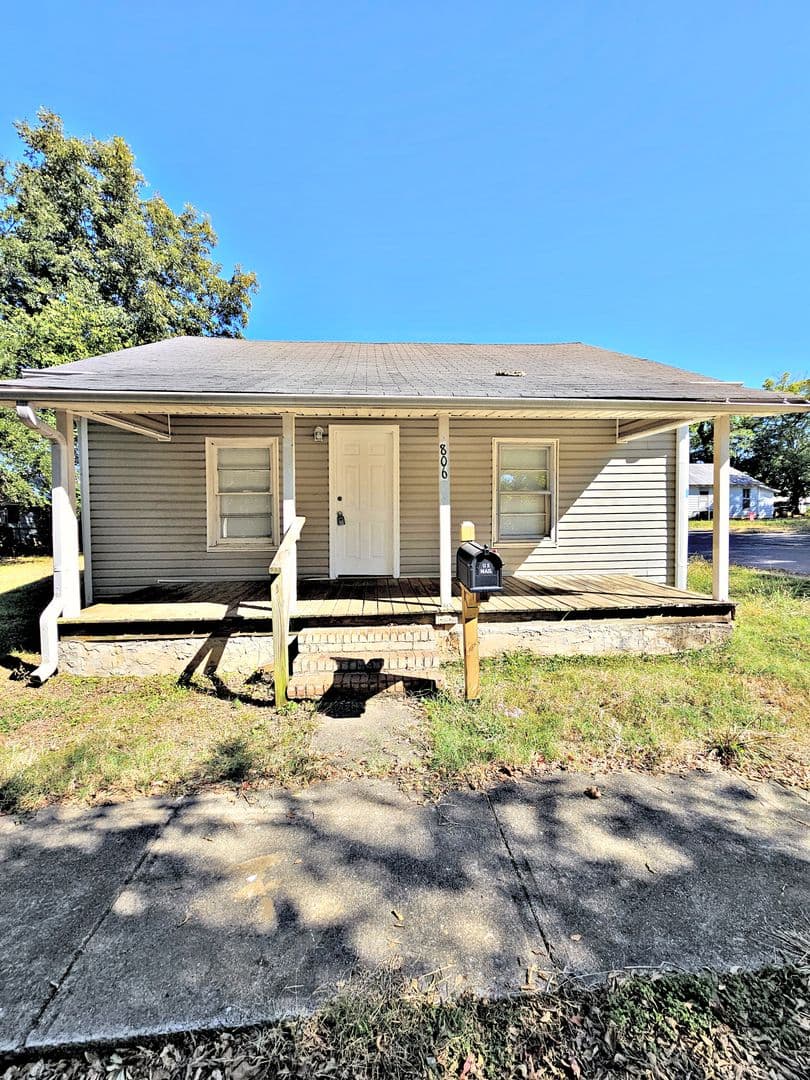 Decatur Apartment: Multiple Addresses