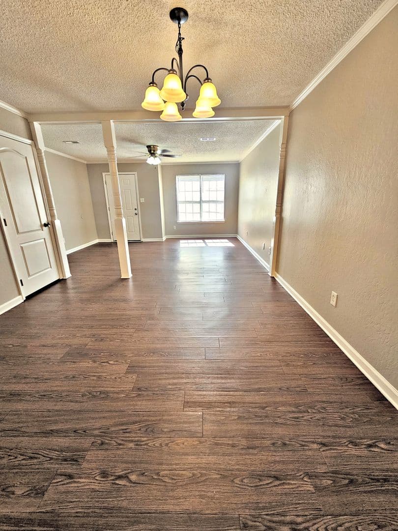 Decatur Apartment: 2402 - 2422 Gaslight Pl SW