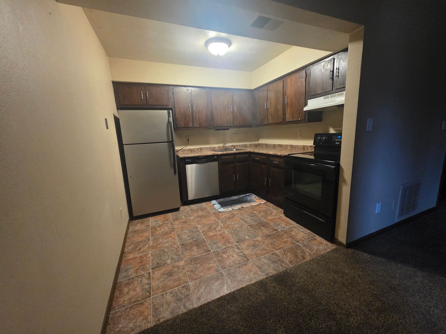 Waterloo Apartment: 3609 Joan Dr.