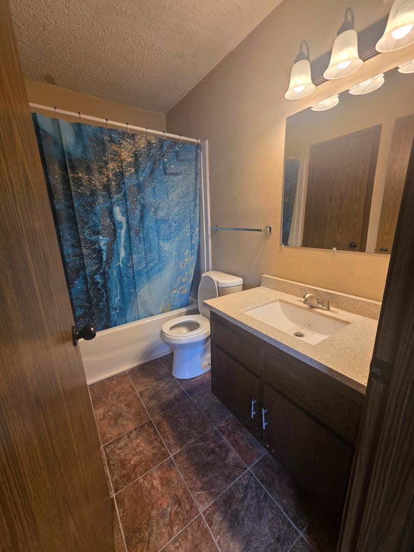 Waterloo Apartment: 3609 Joan Dr.