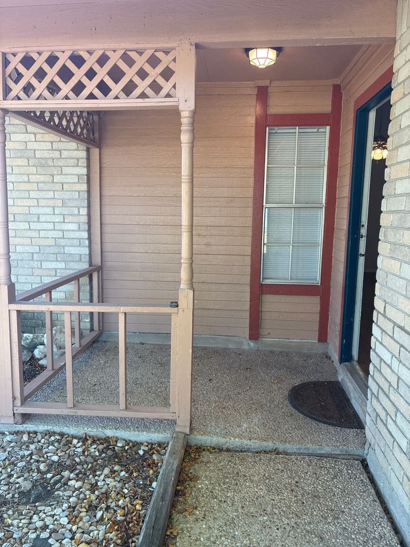 San Antonio Multiplex: 4702 West Avenue