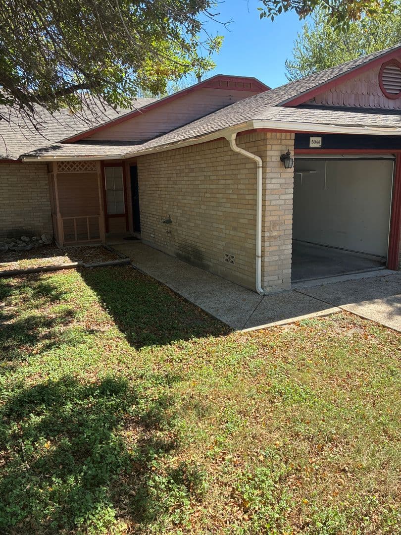 San Antonio Multiplex: 4702 West Avenue