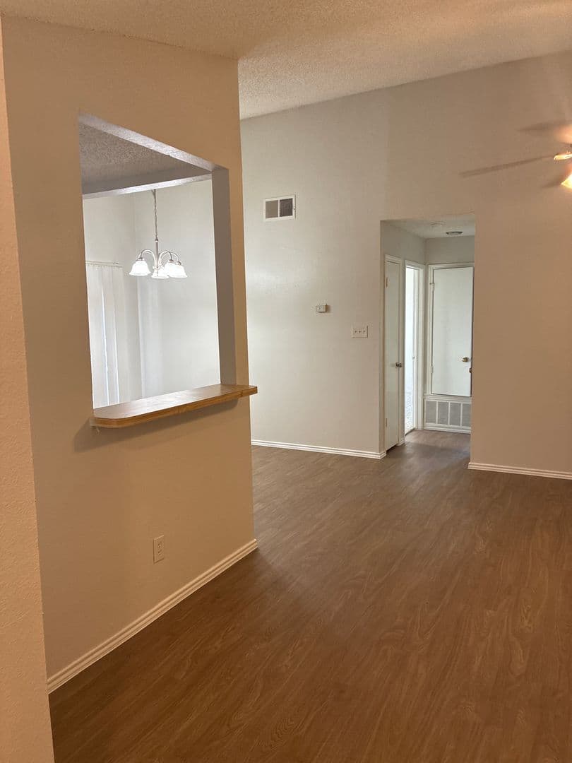 San Antonio Multiplex: 4702 West Avenue