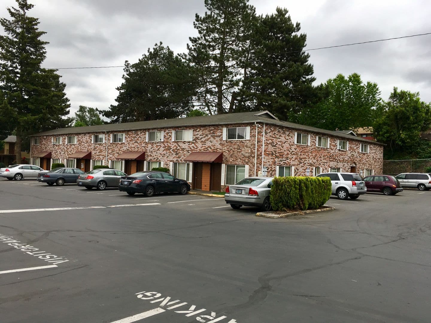 Portland Apartment: 1300 NE 181 Avenue