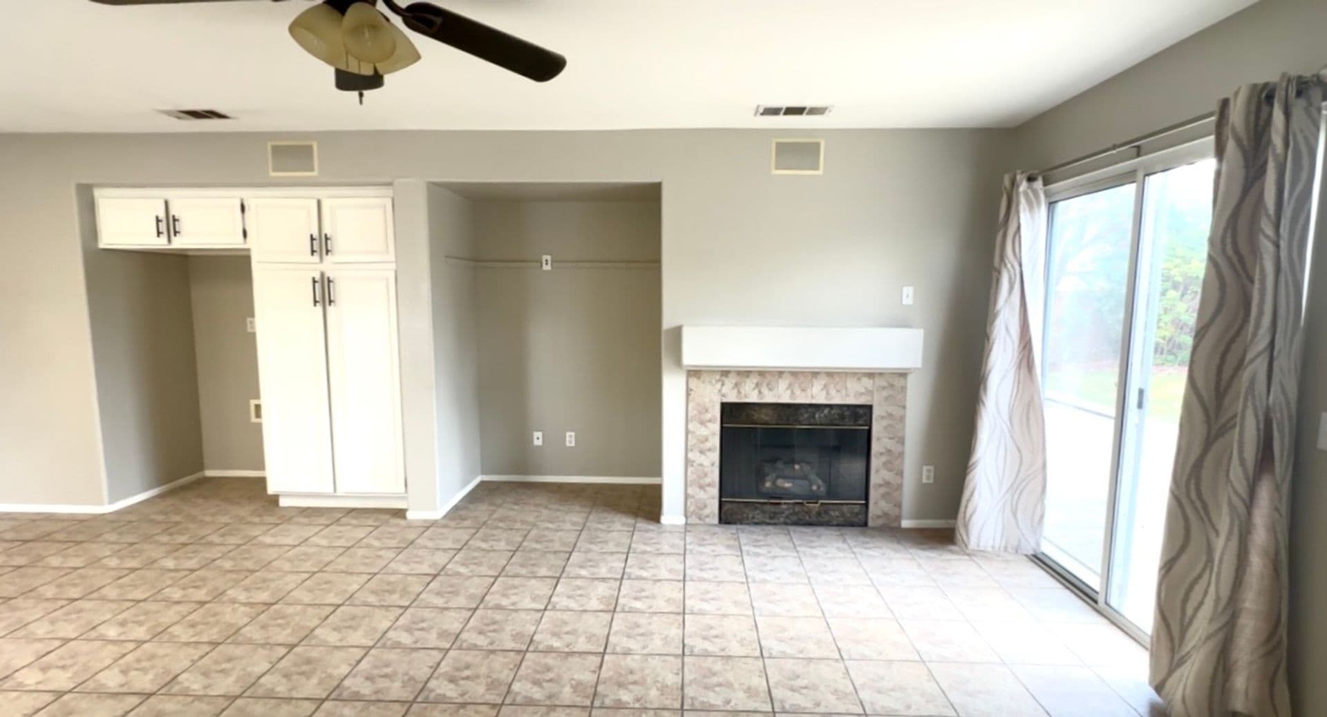 Temecula House: 32286 Via Arias