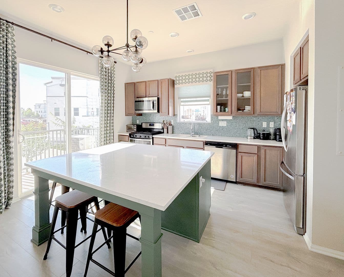 Chula Vista Townhome: 1445 Suwerte Ave