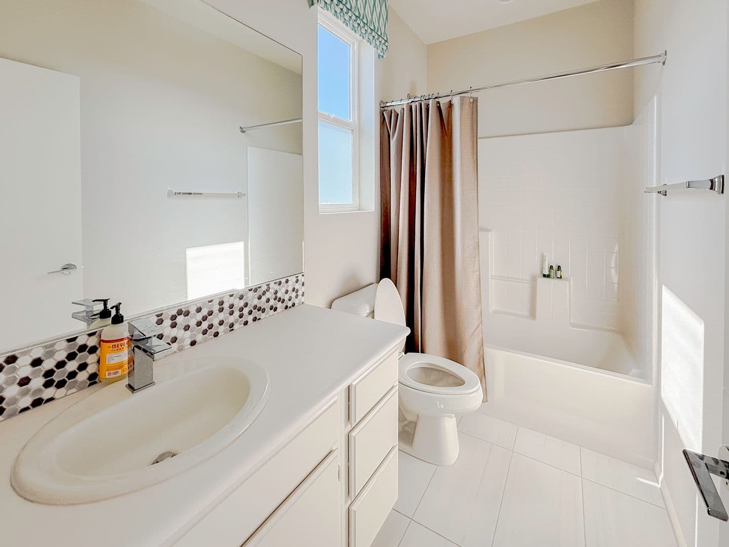 Chula Vista Townhome: 1445 Suwerte Ave
