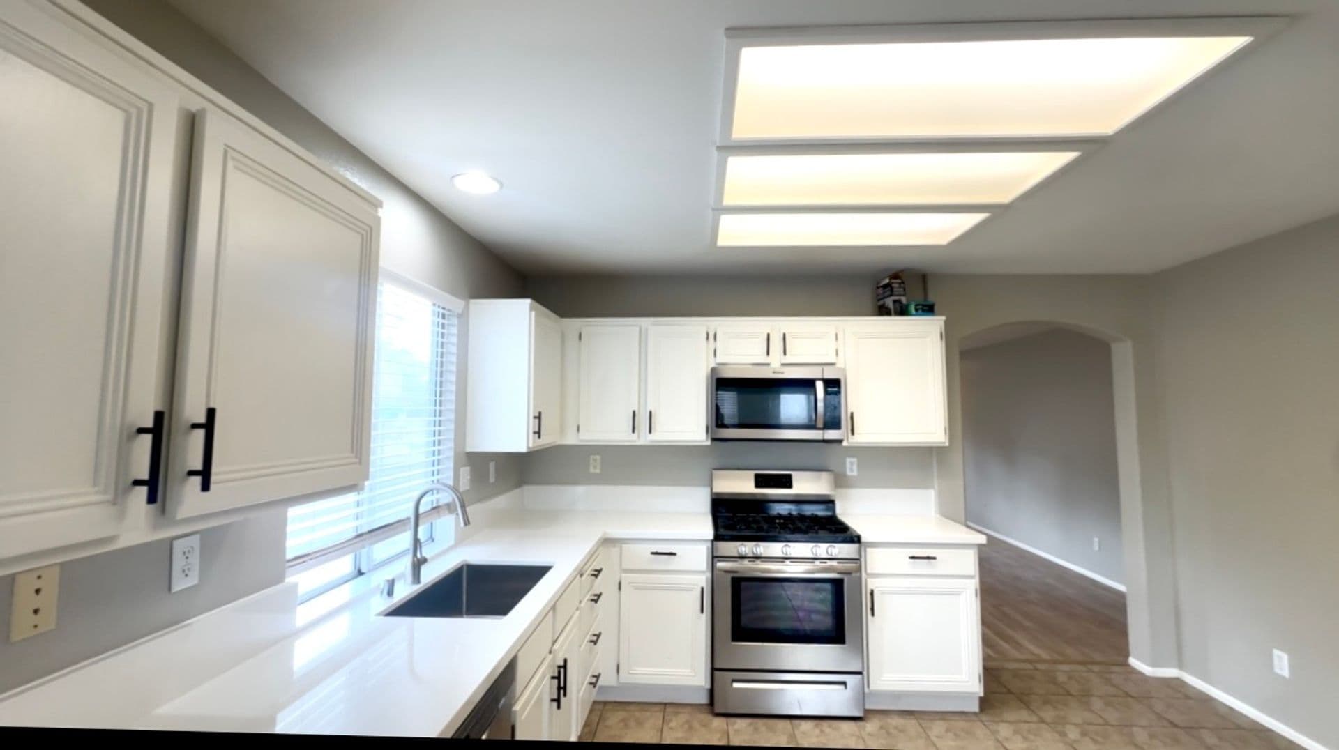 Temecula House: 32286 Via Arias
