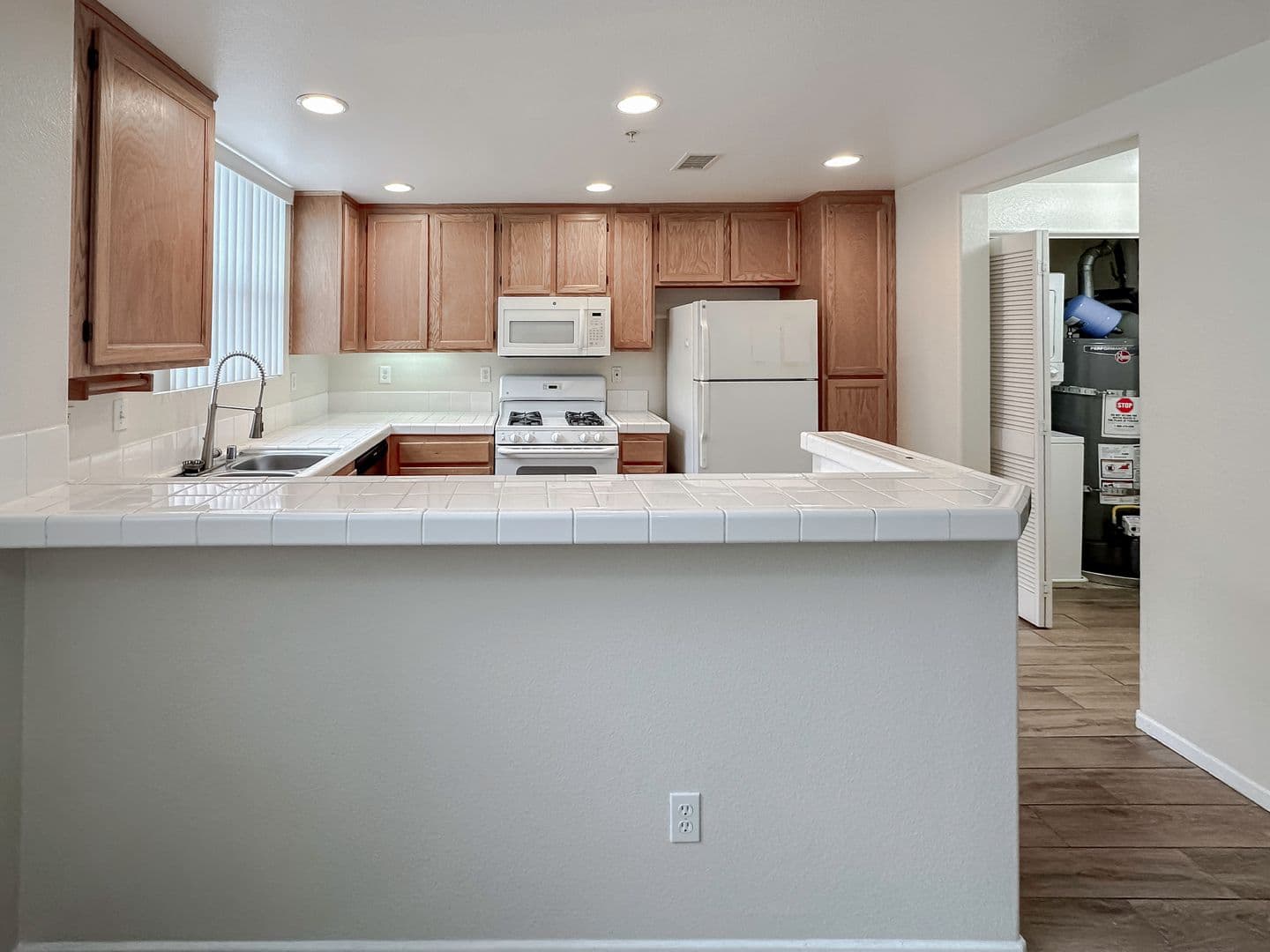 Chula Vista Townhome: 1339 Nicolette Avenue