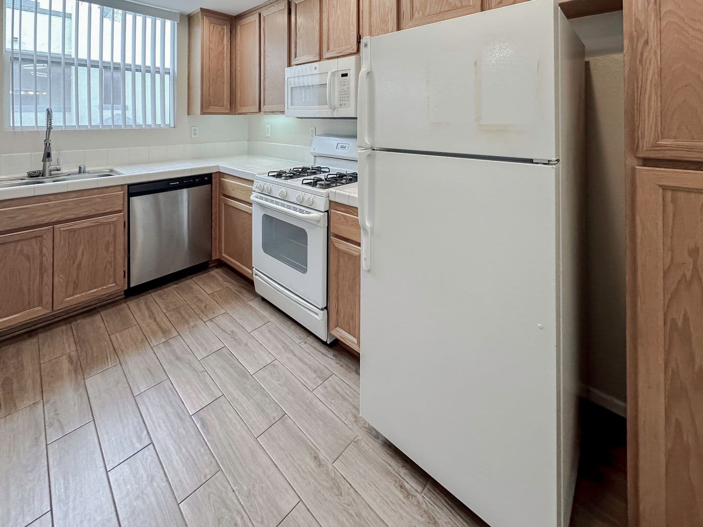 Chula Vista Townhome: 1339 Nicolette Avenue
