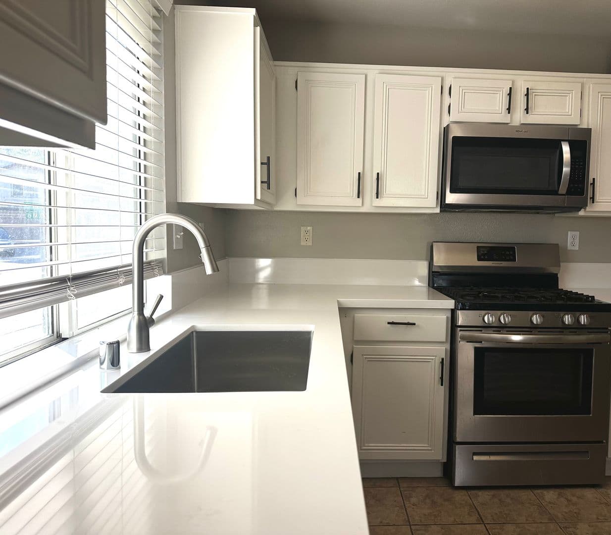 Temecula House: 32286 Via Arias