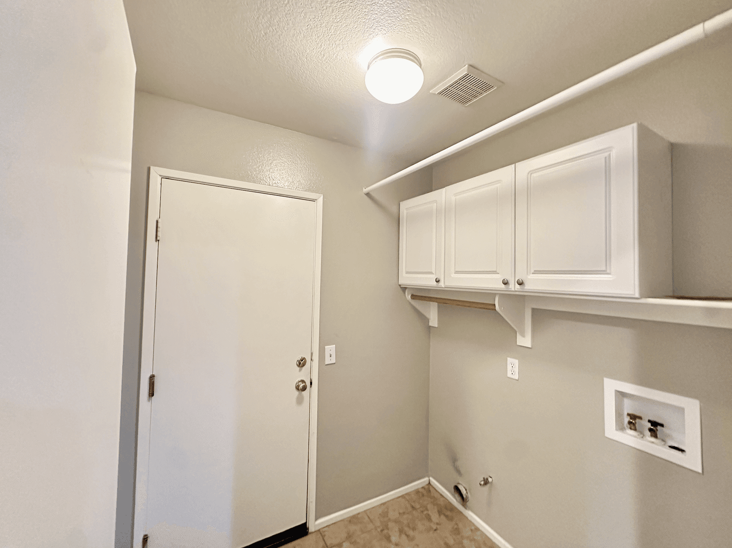 Temecula House: 32286 Via Arias