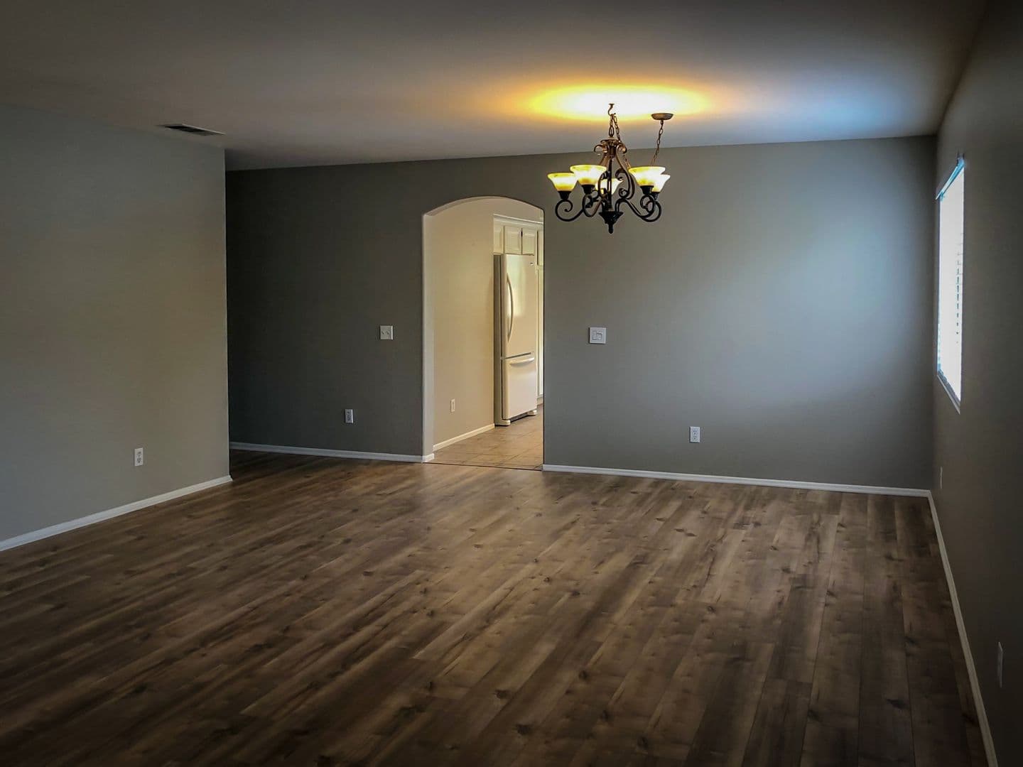 Temecula House: 32286 Via Arias