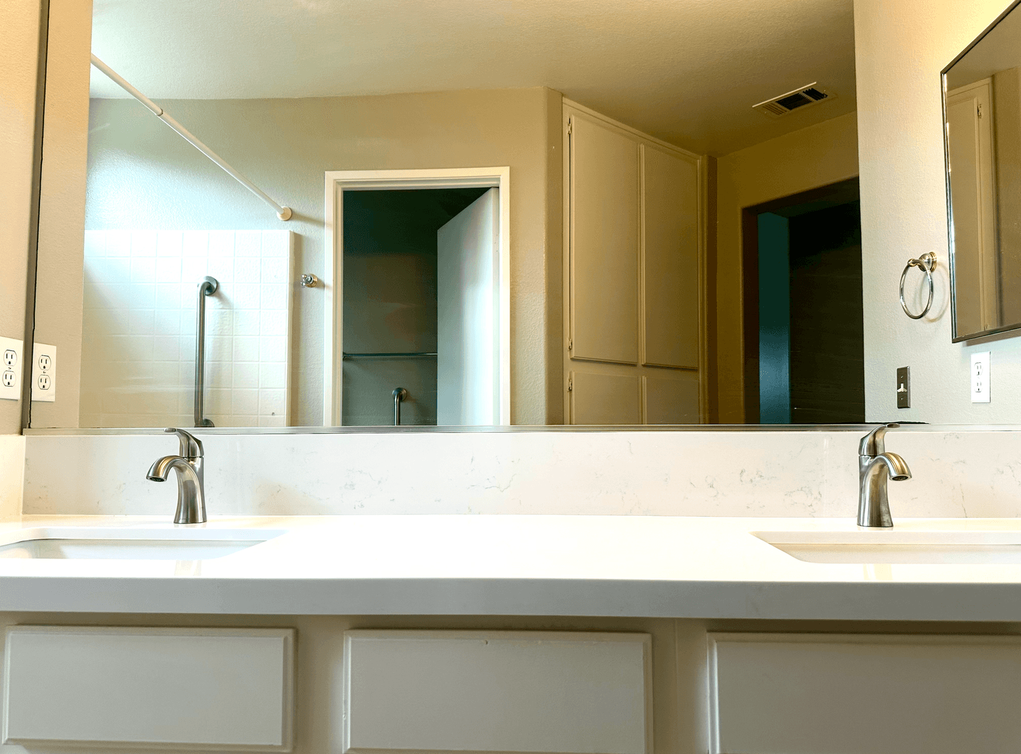Temecula House: 32286 Via Arias