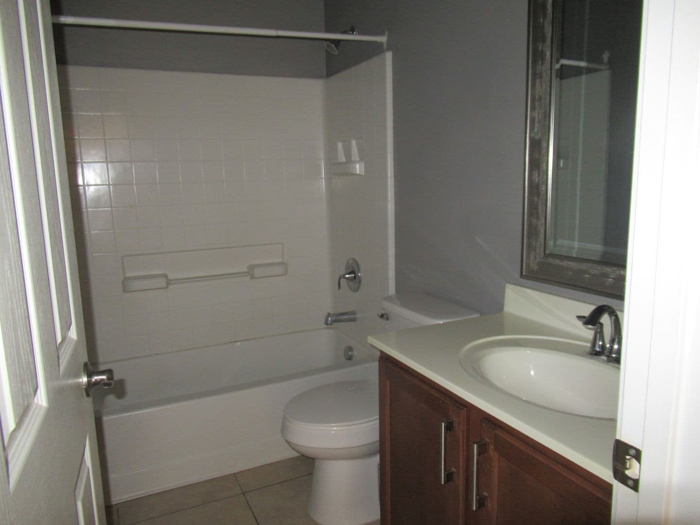 Avondale House: 10784 W Washington St.