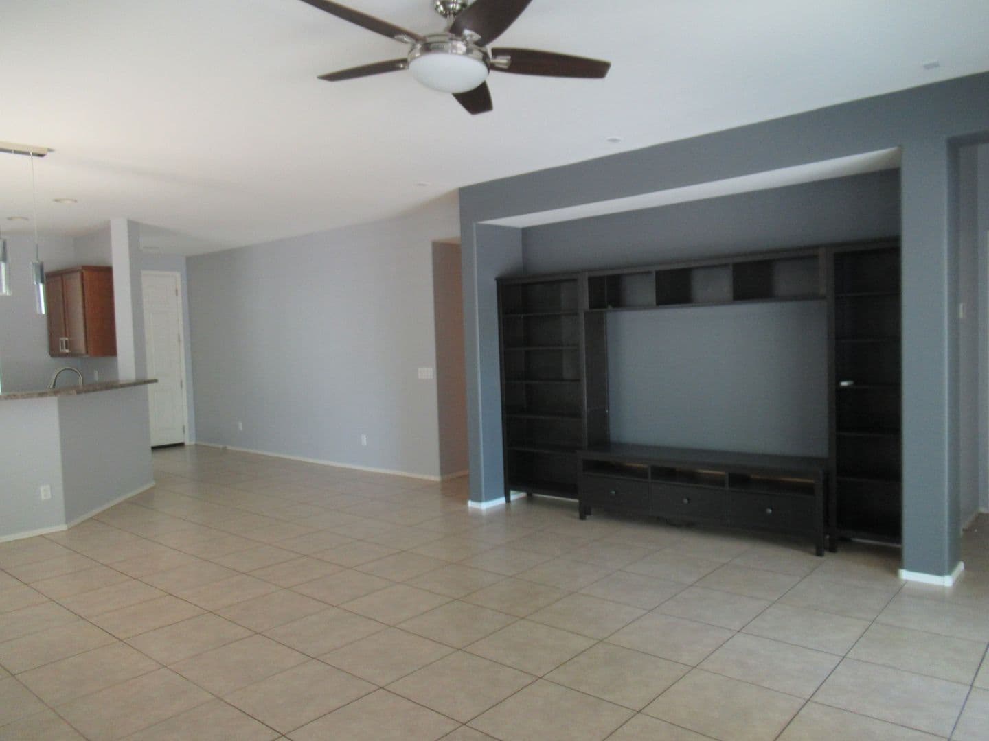 Avondale House: 10784 W Washington St.