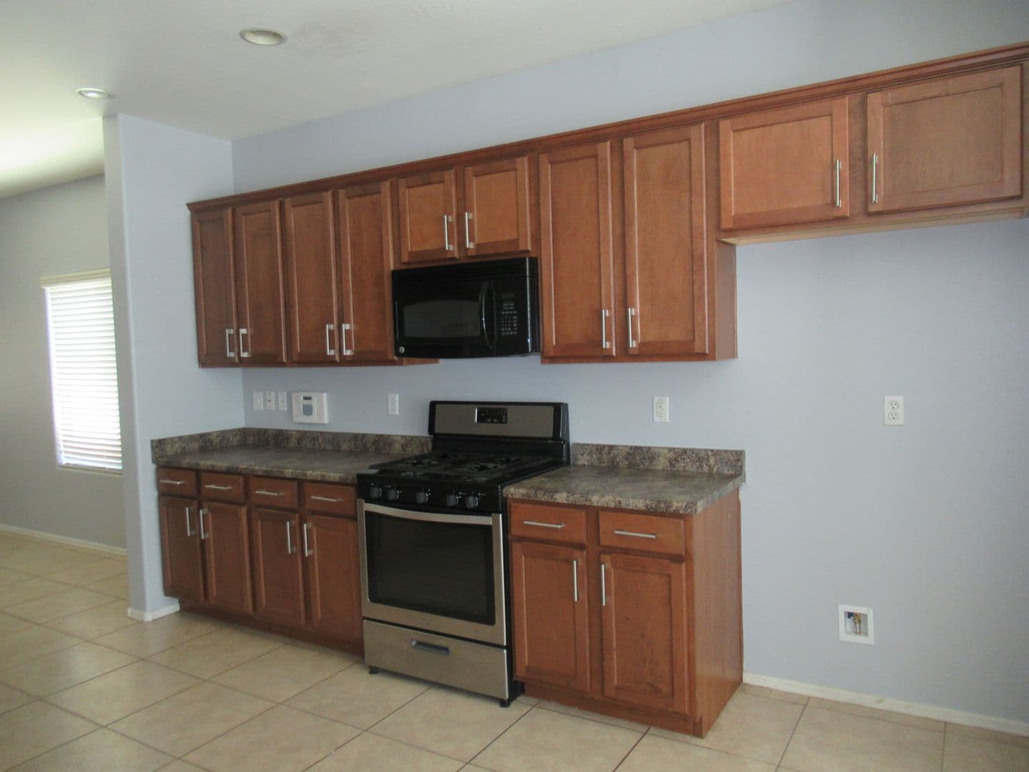 Avondale House: 10784 W Washington St.