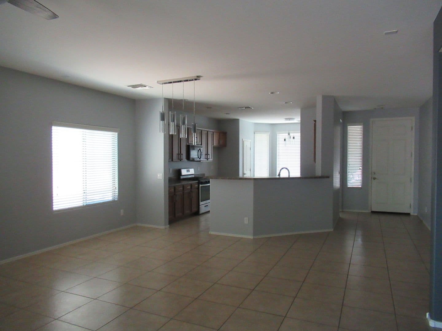 Avondale House: 10784 W Washington St.