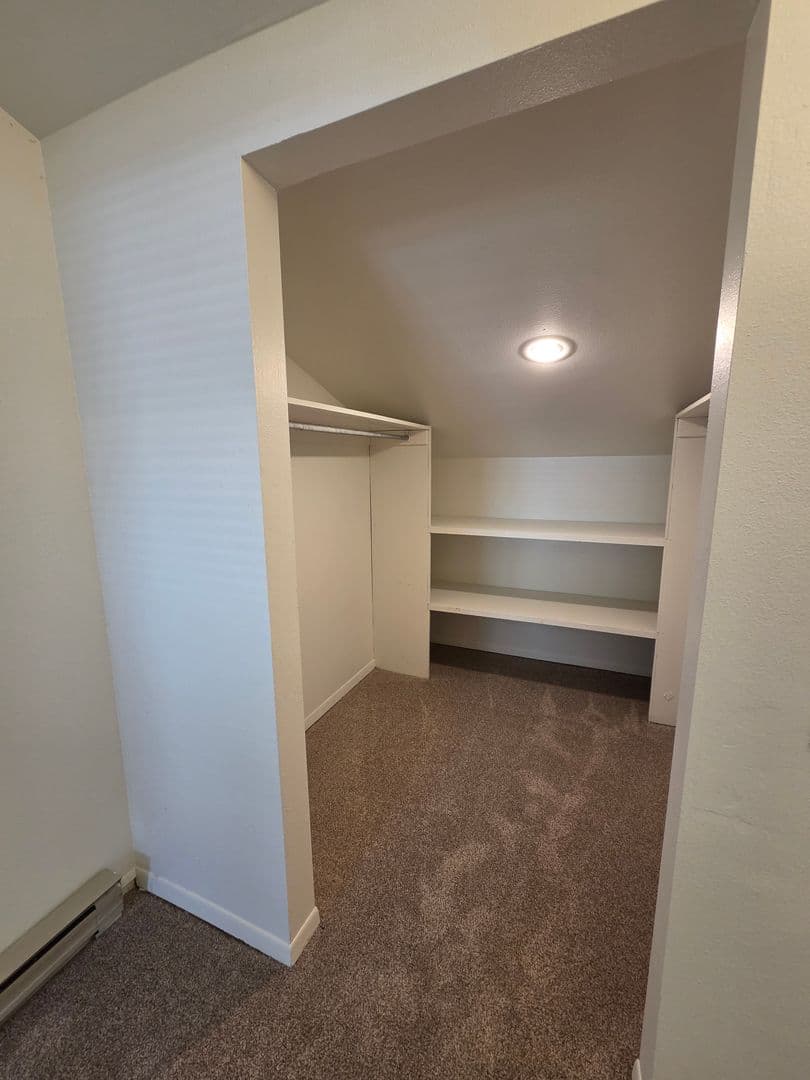 Spokane Apartment: 1012  W. Walton Ave.