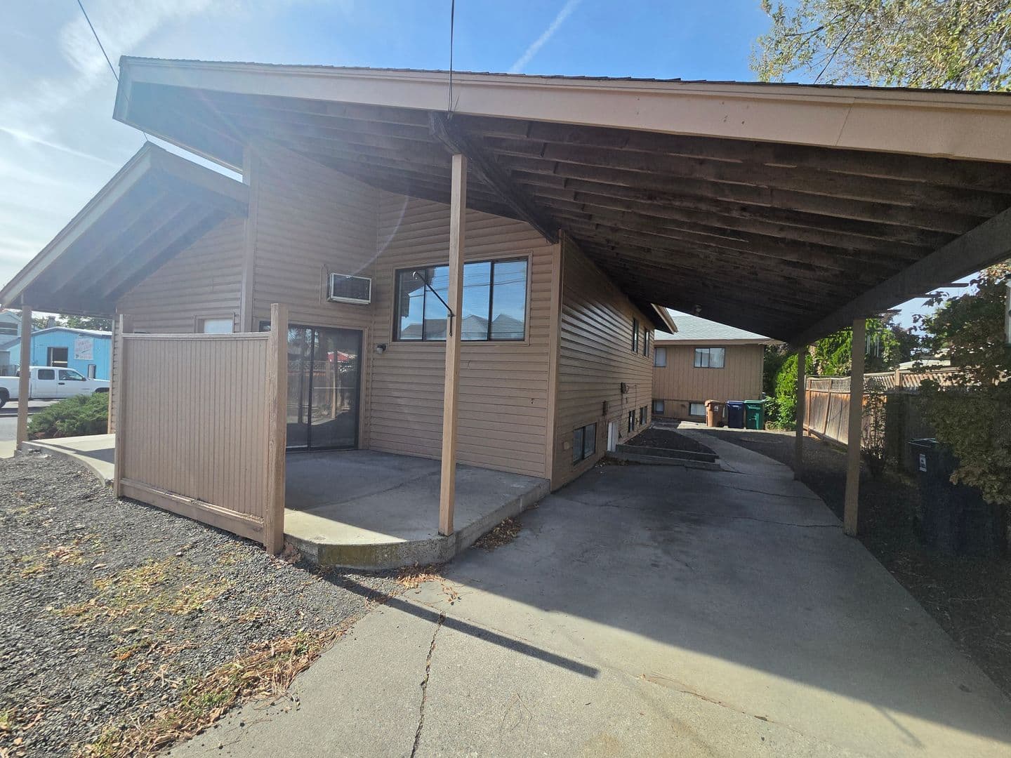 Spokane Apartment: 1012  W. Walton Ave.