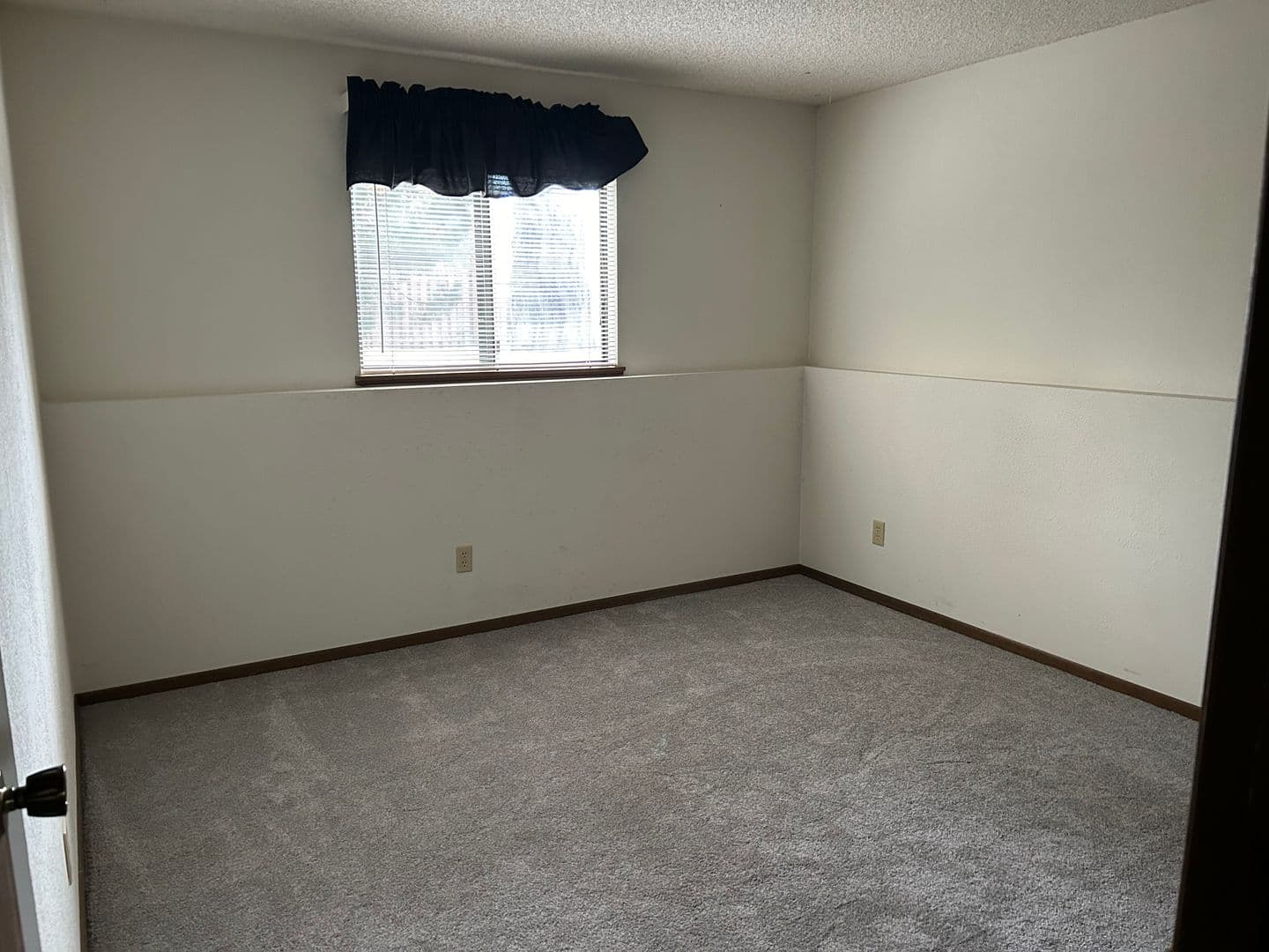 Spokane House: 5611 W Woodside