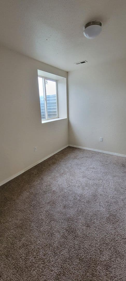 Spokane House: 1208 E North